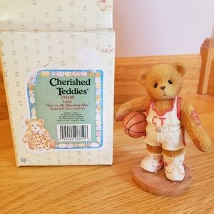 Cherished Teddies "Larry"